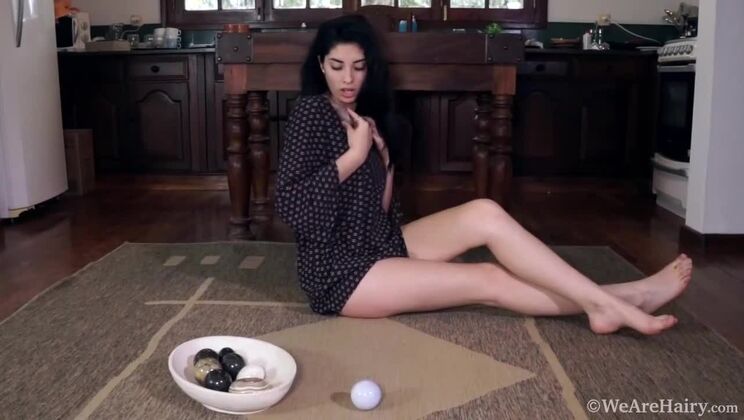 Ornella's Solo Stone Play on Her Mat