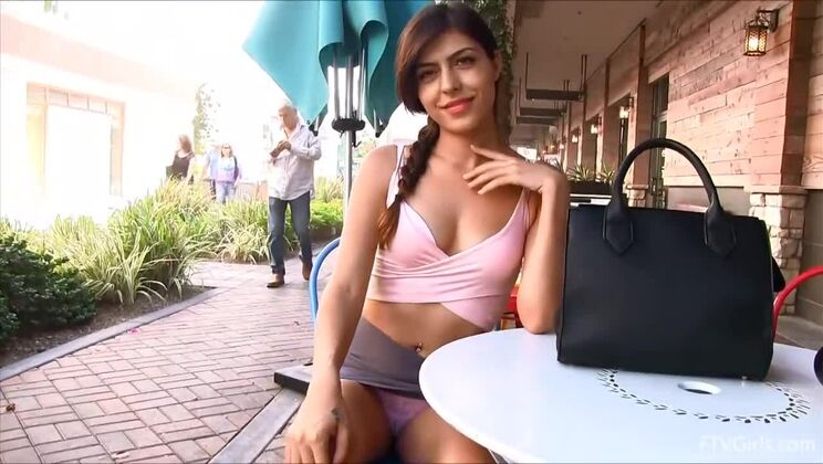 Audrey's Perfect Figure in Voyeur Scene 7