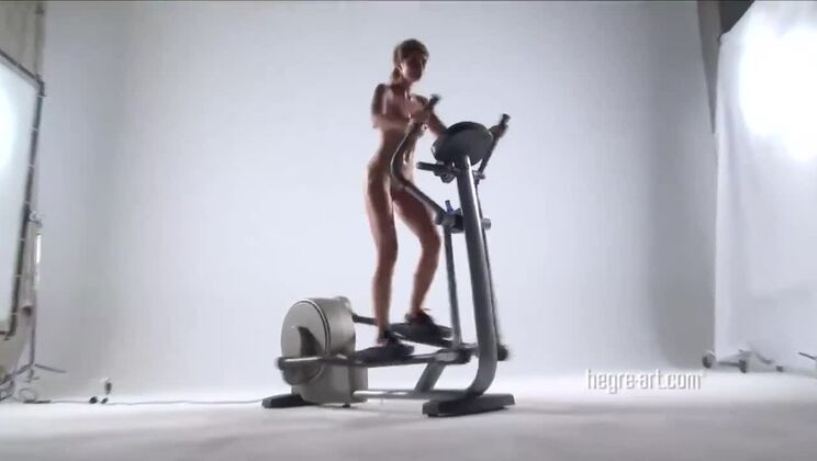 [Hegre] - Beautiful Angie Crosstrainer - Anna AJ