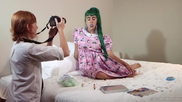 [GirlsOutWest] - Emerald And Avalon - Lesbian Happy Day - Avalon - Emerald