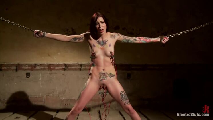 [Electrosluts] - Anal BDSM with Krysta Kaos and Bobbi Starr - Krysta Kaos - Bobbi Starr