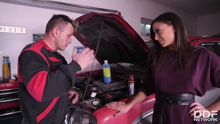 [OnlyBlowjob] - Brunette Bombshell Cassie Del Isla's Tool Service - Cassie Del Isla