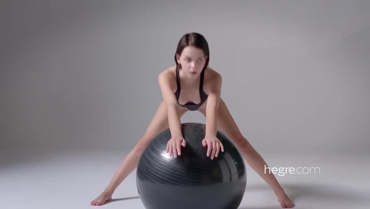 [Hegre] - Ariel Big Ass Naked Fitness Girl - Valerie