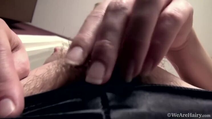 Dani's Hairy SECRET: A Sexy and Seductive Solo Show