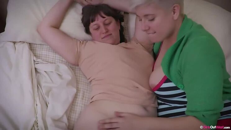 Violette & Charlee Big Tits Anal Fun