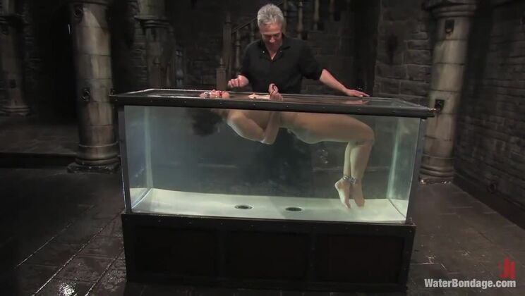 [WaterBondage] - Lin's BDSM Fun - Jandi Lin