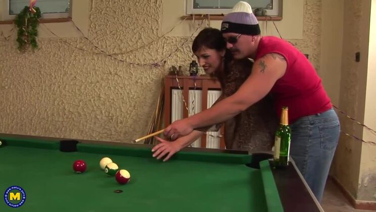 Safina Gives Horny Mature Slut a Dripping Pussy