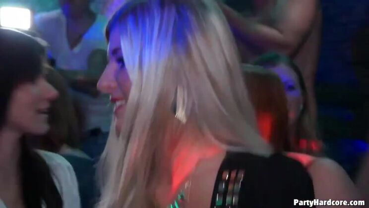 [Tainster] - Crazy Hardcore Party Vol. 6 Part 1 - Small Hands - Juliette March