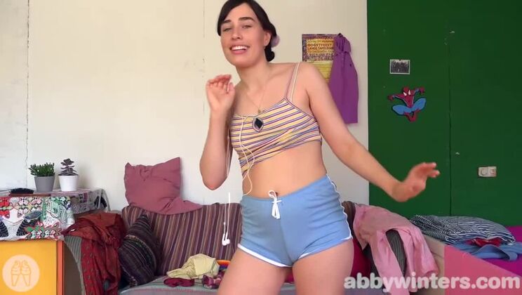 Amateur Alexandra Unleashed