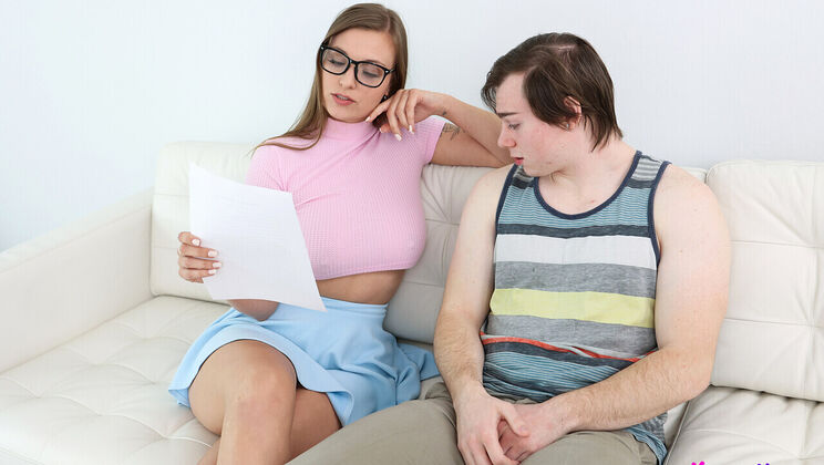 [YoungerMommy] - Brunette Babe Kenzie Love Unleashes Her Inner Vixen - Kenzie Love