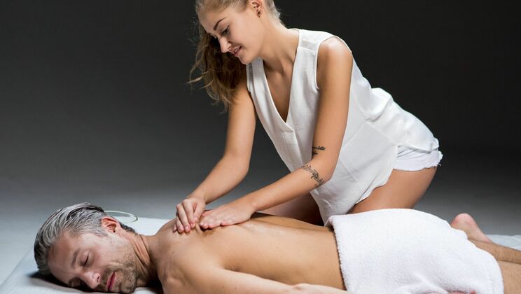 [Joymii] - Lutro and Tiffany Tatum Blowjob Massage - Lutro - Tiffany Tatum