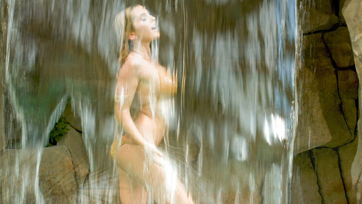 [MYLF] - MILF Neighbors by the Pool - Chad White - Christie Stevens