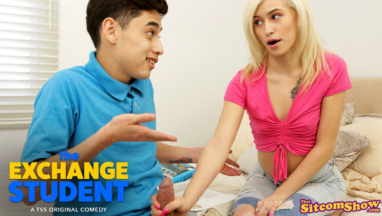 [ThatSitcomShow] - Facial Frenzy with Petite Kiara Cole - Kiara Cole