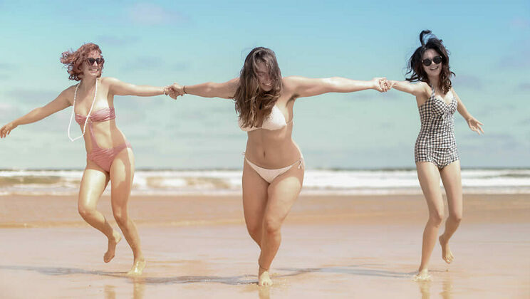 [SouthernSins] - Sandy Pussy Fun with Lily Rei and Friends - Lily Rei - Chloe B - Kenji Sky - Kara Dasna