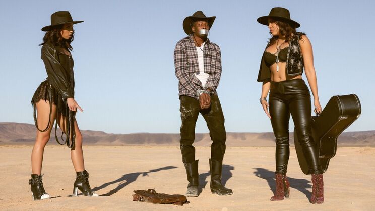 [Brazzers] - Tattooed Vixen Gets Anal