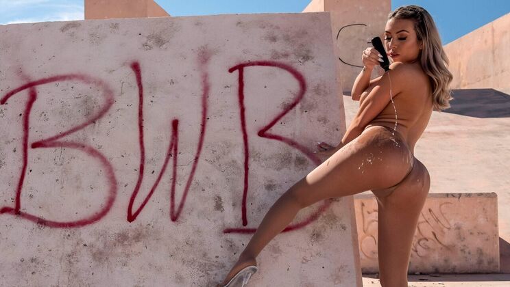 [Brazzers] - Xander Corvus Nails a Latina in Nylons - Xander Corvus - Kat Dior