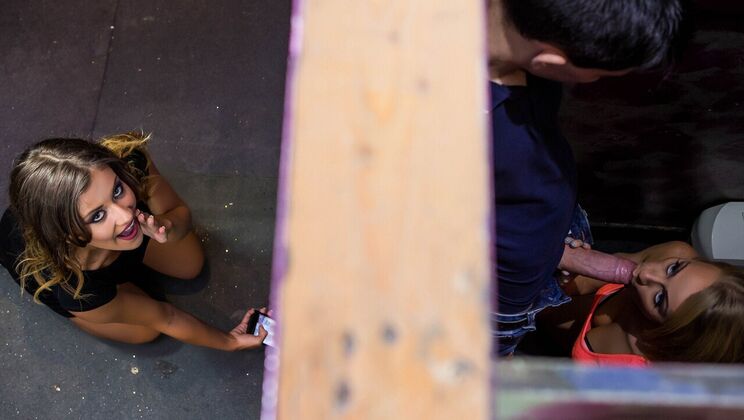 [Brazzers] - Snapping Away, Stealing Away: Mina's Bathroom Escapade - Mina Sauvage - Jordi El Niño Polla