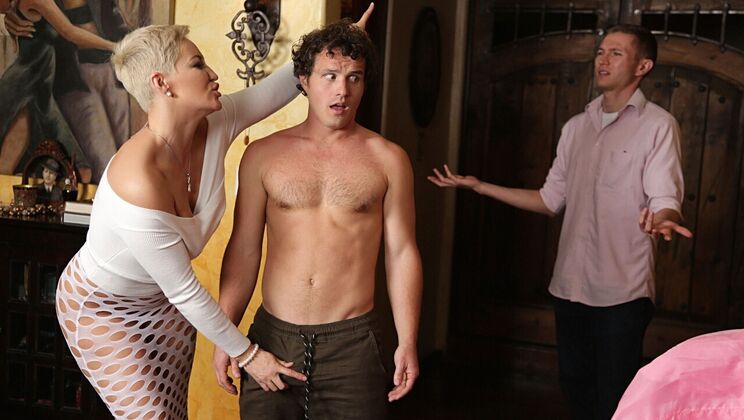 [MilfHunter] - Domain of Big Tits - Robby Echo - Ryan Keely