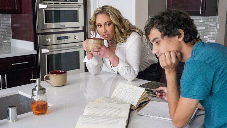 [LilHumpers] - Face Sitting Milf Seduction - Eva Notty - Ricky Spanish