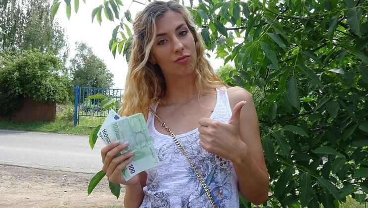 Shona's Amateur Public Sex