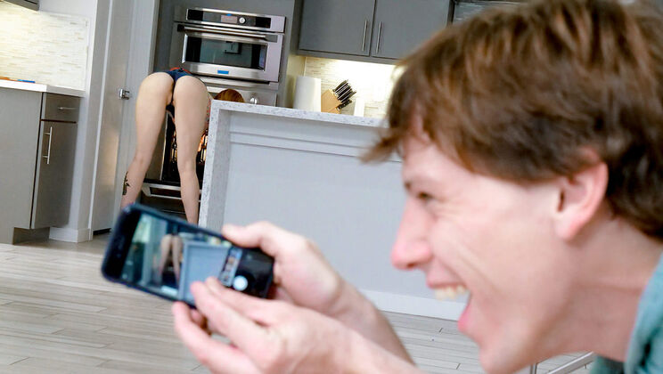 [GingerPatch] - Lauren Phillips Redhead Seduction