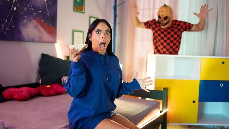 [FakeHubOriginals] - Max Dior and Megan Fiore Halloween Fuck - Max Dior - Megan Fiore