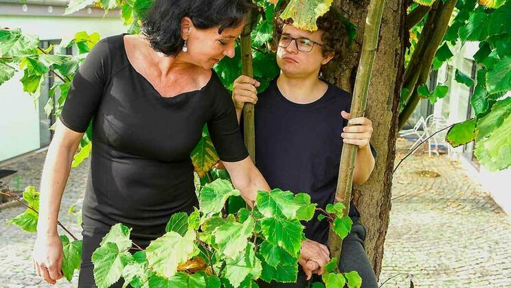 [Grandmams] - Hardcore Stalker's Delight - Jambie King - Rita Black