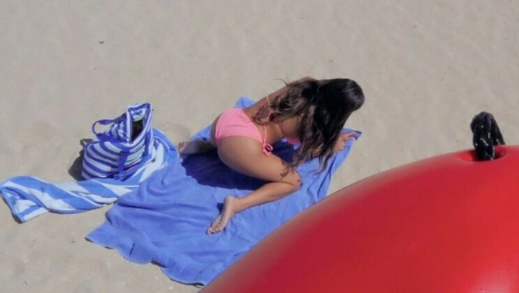 [IKnowThatGirl] - Hot Beach Blowjob