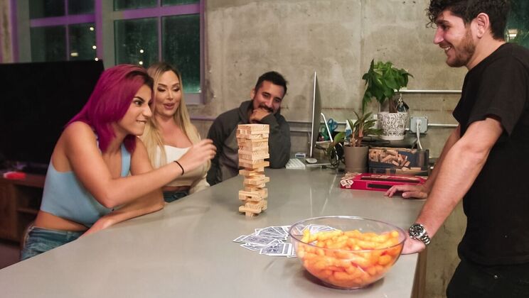 [WeLiveTogether] - Big Tits Blonde Energy - Callie Brooks - Roxie Sinner