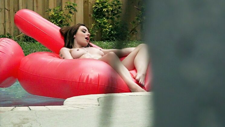 [PervsOnPatrol] - Outdoor Poolside Blowjob - Tony Rubino - Scarlet Johnson