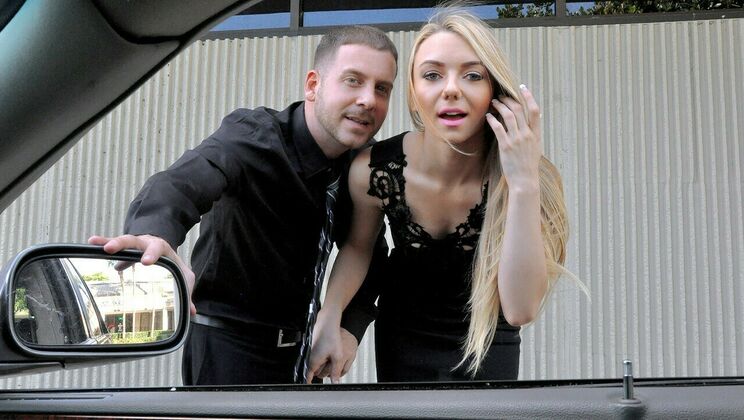 [StrandedTeens] - Hottie Molly Mae's Creampie Debut - Molly Mae