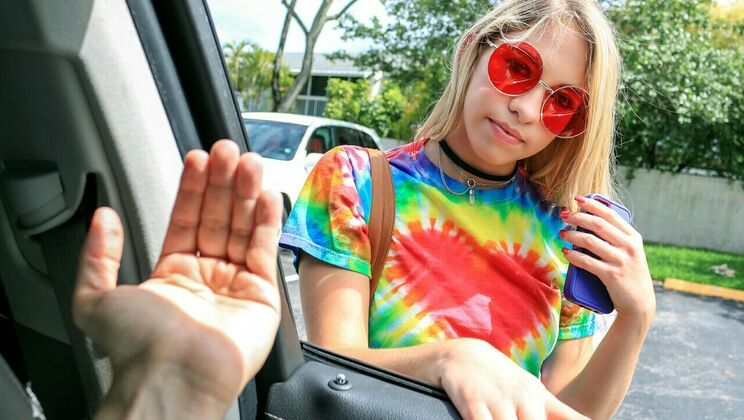 [StrandedTeens] - Cheating Gf Rides Driver - Tony Rubino - Khloe Kapri