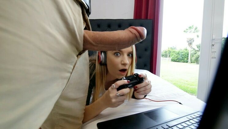 [Don'tBreakMe] - Young Gamer Girl Loves Blowjob - Jayden Black