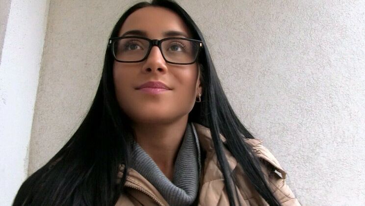 [PublicPickups] - Anna Rose's Unexpected Encounter - Anna Rose