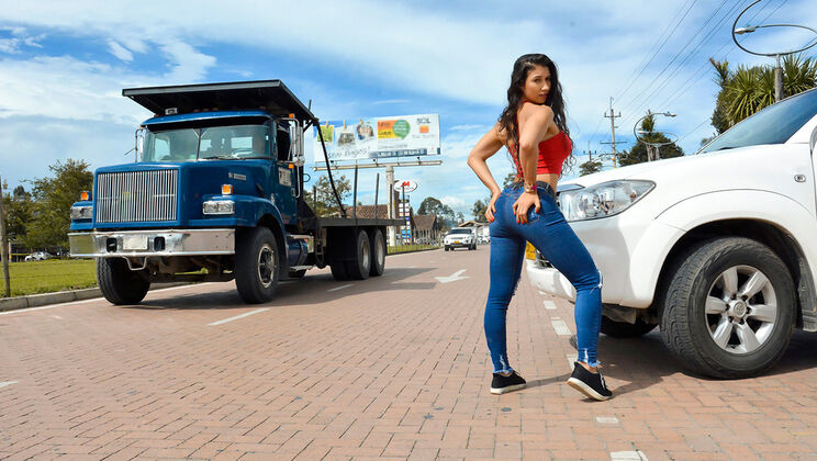 [Oyeloca] - Pussy Fiesta with Young Latinas - Mario Leon - Mariana Lopez