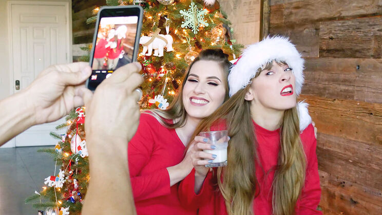 [FamilyStrokes] - StepFamily Christmas Treat - Marcus London - Niki Snow