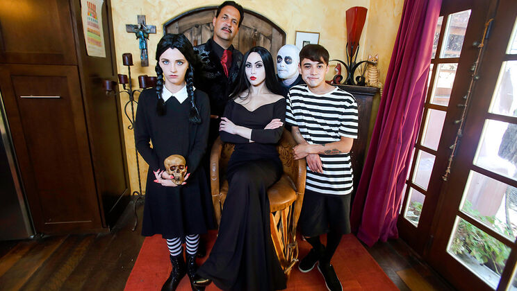 [FamilyStrokes] - Addams Family Fuck Party - Eric John - Dick Chibbles - Audrey Noir - Kate Bloom
