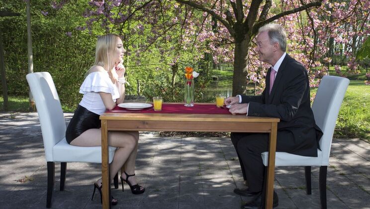 [Oldje] - Kira Thorn's Pre-Conference Sex Adventure - Kira Thorn - Boris