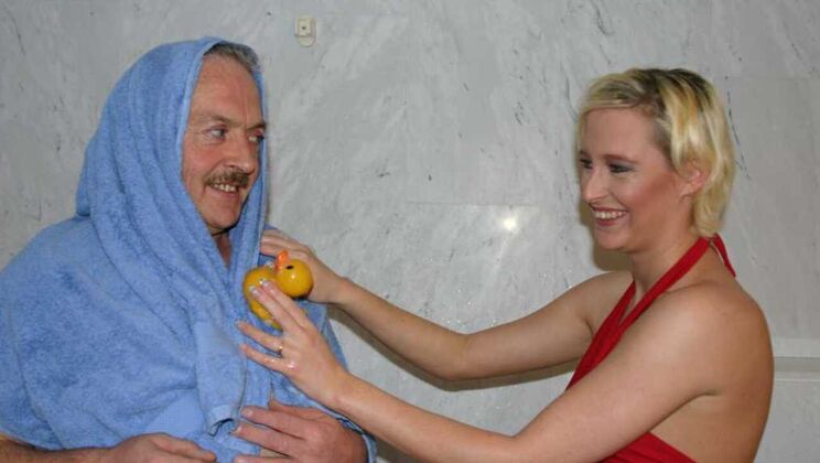 [Oldje] - Lick and Swallow with Gustavo and Irenne - Gustavo - Irenne