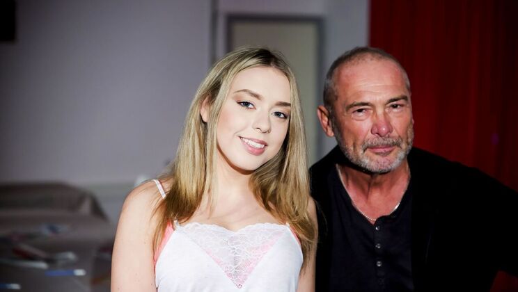 [Oldje] - Nico's Pussy Fun