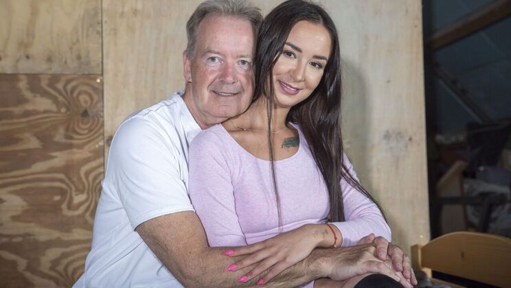 [Oldje] - Sleeping Beauty Blowjob and Cumshot - Boris - Freya Dee