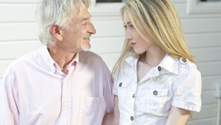 [Oldje] - Nurse Vladlena Gives Special Massage
