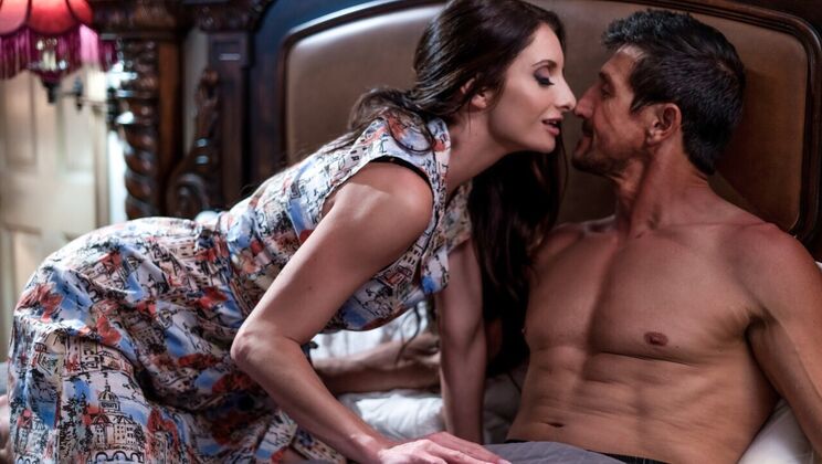 [SweetSinner] - Scene 1: Silvia Saige's Enhanced Erotic Encounter - Silvia Saige - Tommy Gunn