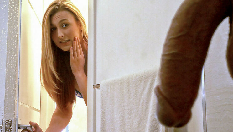 [SpyFam] - Stepsis Serves Her Nation with a Side of Stepbrotherly Love - Alexa Grace