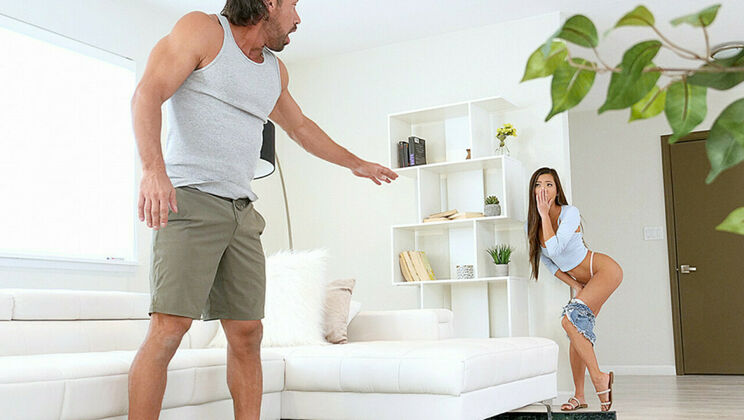 [SpyFam] - Vina Sky Stepbody Massage Delight