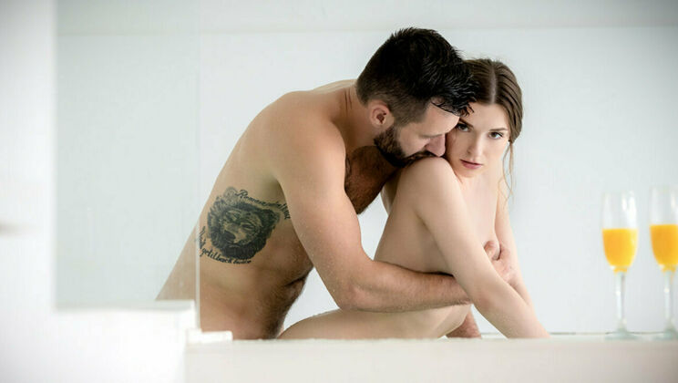 [SexArt] - Beautiful Ass and Pussy Licking Bliss - Julietta - Lando Ryder