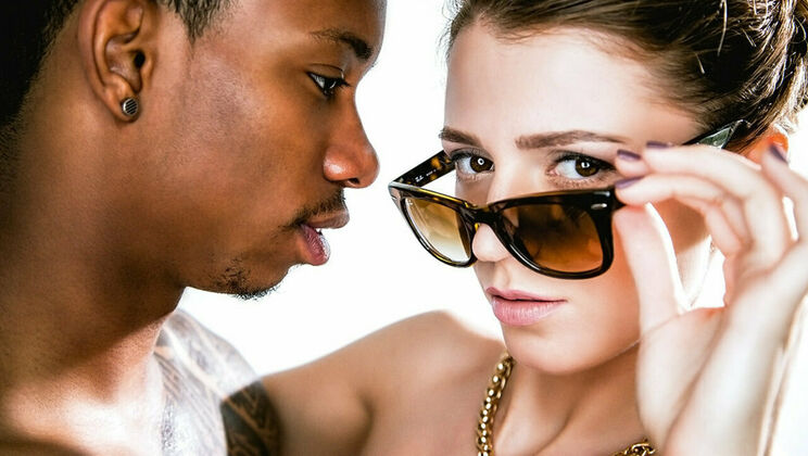 [SexArt] - Blowjob Bathroom Fun - Kalisy - Jesus Reyes