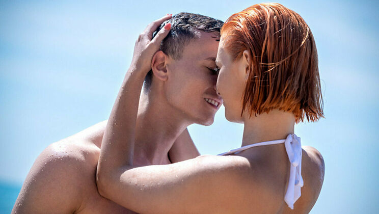 [SexArt] - Beach Love Gets Me High - Charlie Dean - Dolly Dyson