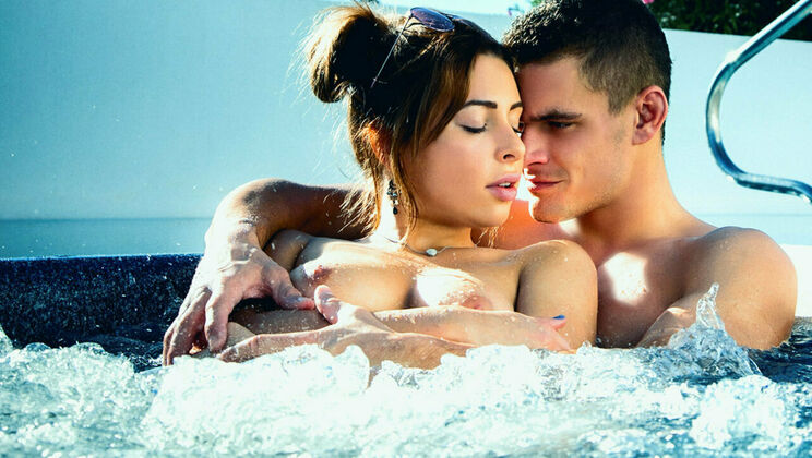 [SexArt] - Curly Haired Beauty in the Tub