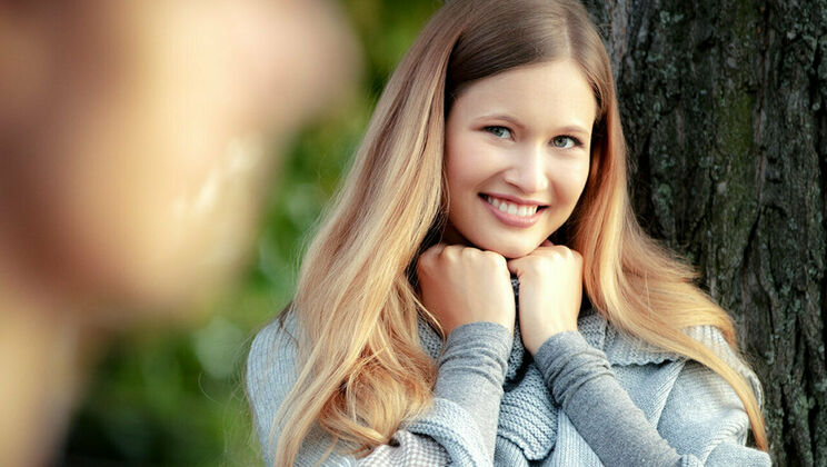 [SexArt] - Behind the Scenes of Stella Cardo's Street Romance (2019) - Stella Cardo